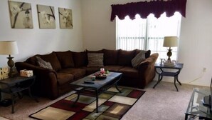 Unclassified image, 5 of 11, button - Great 4 bed Villa With own Private Pool Overlooking Water View - 266 (Kissimmee)