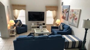 House | Living room - Fabulous 5 bed Villa With a South Facing Pool and spa Backing Onto Conservation - 486 (Davenport)