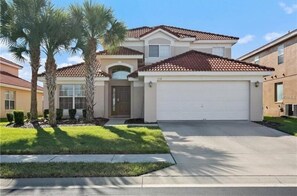 Exterior - Fabulous 5 bed Villa With a South Facing Pool and spa Backing Onto Conservation - 486 (Davenport)