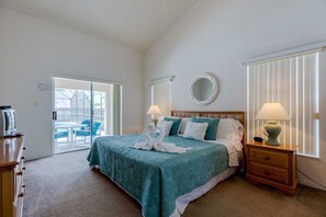 House | 4 bedrooms, desk, travel crib, free WiFi - Great 4 bed Villa With own Private Pool With no Rear Neighbours - 362 (Clermont)