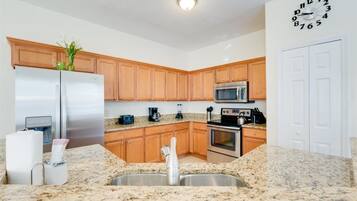 Dishwasher, cookware/dishes/utensils