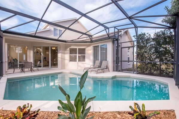 5 bedrooms, desk, free WiFi