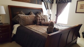 6 bedrooms, desk, free WiFi