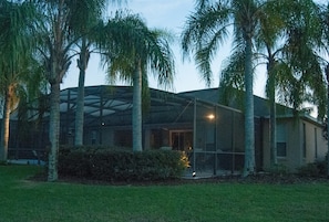 Exterior - 477 (Davenport)