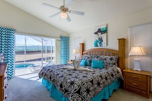 House | 4 bedrooms, desk, free WiFi