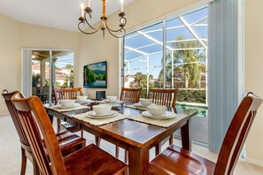 Fridge, microwave, dishwasher, cookware/dishes/utensils