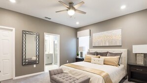 4 bedrooms, desk, WiFi (free) - Brand new Modern and Interior Designed 4 bed Home With Private Pool - 484 (Davenport)