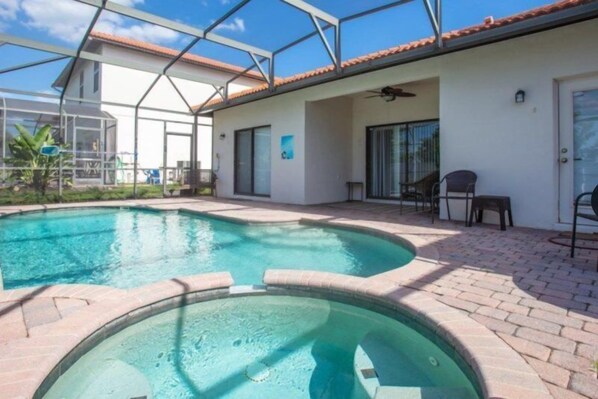 House | Pool | Outdoor pool