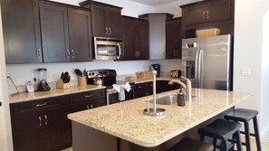 Dishwasher, cookware/dishes/utensils