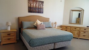 4 bedrooms, desk, free WiFi - 396 (Kissimmee)