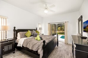 Talo | 4 makuuhuonetta, työpöytä, ilmainen Wi-Fi