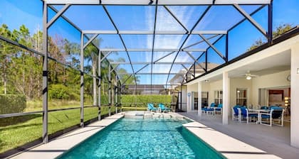 Fabulous 4 bed Home With Private South Facing Pool and spa With Modern Decor - 418