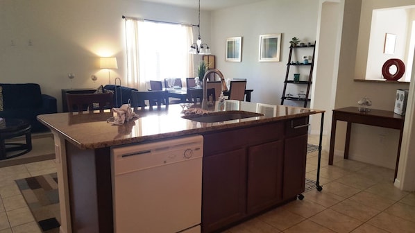 Fridge, microwave, dishwasher, cookware/dishes/utensils - Are You Looking For a Villa With Private Pool & Spa? Theme Parks, Restaurants & Shops Close By? Comfort, Tranquility in a Gated Luxury Resort? - 353 (Kissimmee)