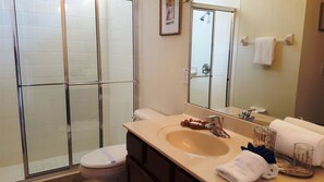 Bathroom - Are You Looking For a Villa With Private Pool & Spa? Theme Parks, Restaurants & Shops Close By? Comfort, Tranquility in a Gated Luxury Resort? - 353 (Kissimmee)