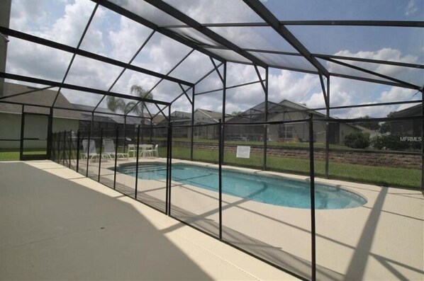 House | Pool