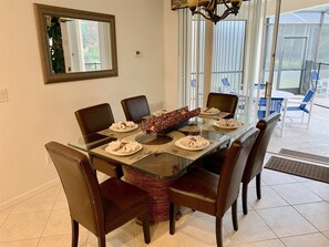 Dishwasher, cookware/dishes/utensils