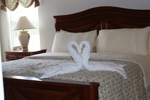 5 bedrooms, desk, iron/ironing board, free WiFi