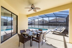 Balcony - 408 (Davenport)