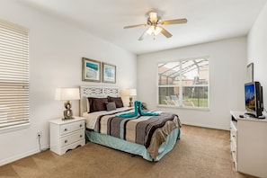 6 bedrooms, desk, travel cot, free WiFi - 294- (Davenport)