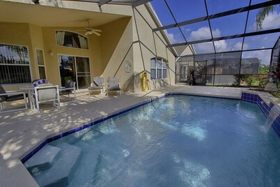 Stunning 3 bed Former Model Home With Private Upgraded Pool - 352