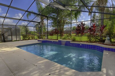 Stunning 3 bed Former Model Home With Private Upgraded Pool - 352