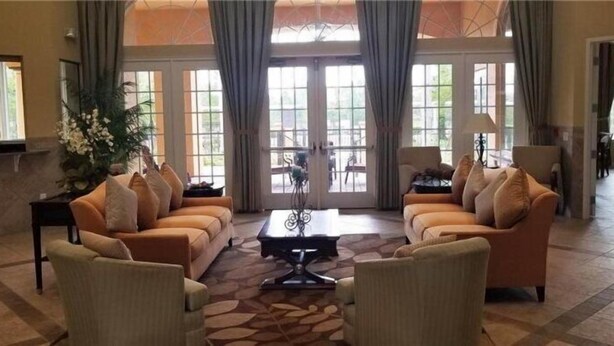 Living room - Fabulous 3 bed South Facing Pool and Great Privacy - 480 (Davenport)