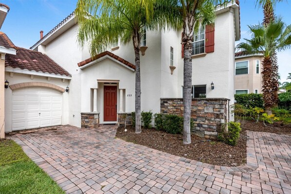 House | Exterior - Large 5 bed Villa With Private Pool and spa - 459 (Davenport)