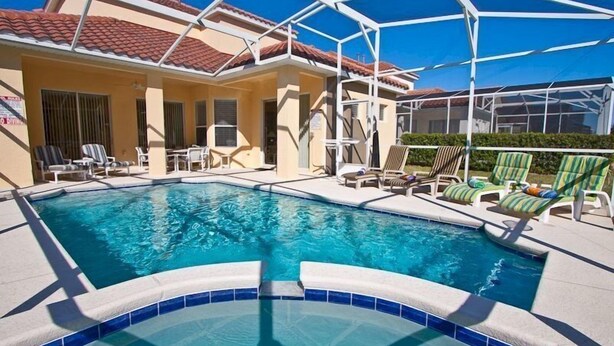 House - Stunning 4 bed Villa With South West Facing Pool and spa Overlooking Conservation - 163 (Davenport)