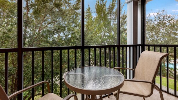 Condo | Balcony - Fabulous 3 bed Condo Near to all the Attractions - 479 (Davenport)