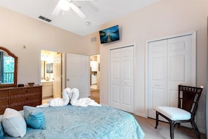 Condo | 3 bedrooms, desk, free WiFi