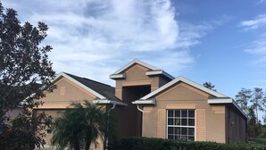 Unclassified image, 3 of 36, button - Great 4 bed Villa With own Private Pool Overlooking Conservation Land - 422 (Clermont)
