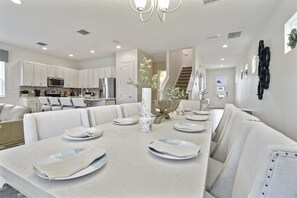 Dishwasher, cookware/dishes/utensils