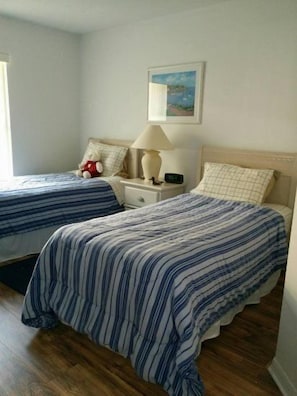Maison | 4 chambres, bureau, accès au Wi-Fi (inclus)