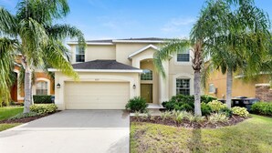 Exterior - Fabulous 6 bed Villa With South Facing Pool - 466 (Davenport)