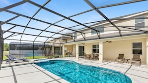 Room - Fabulous 6 bed Villa With South Facing Pool - 466 (Davenport)