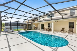 House | 6 bedrooms, desk, free WiFi