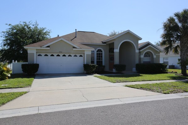 Exterior - 431 (Clermont)