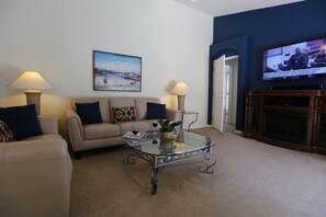 TV, lareira, pebolim