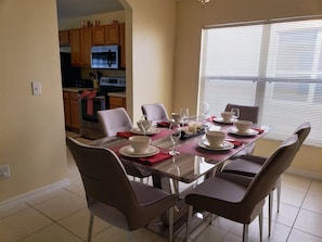 Fridge, dishwasher, coffee/tea maker, cookware/dishes/utensils - 491 (Kissimmee)