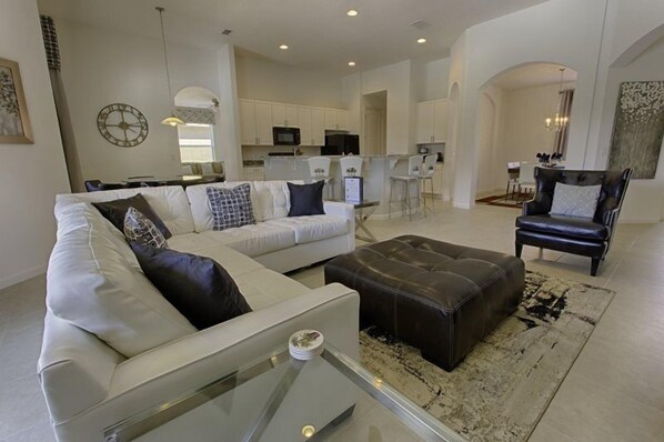 House | Living room | TV - Stunning 5 bed Villa With Modern Decor and a South West Facing Pool Overlooking Conservation Land - 350 (Davenport)