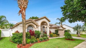 House | Property grounds - Stunning 4 Bed, 3 Bath Villa With Southwest Facing Pool and spa - 503 (Clermont)