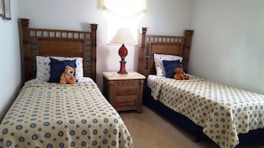 4 habitaciones, escritorio y wifi gratis 