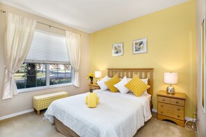 4 bedrooms, desk, iron/ironing board, free WiFi
