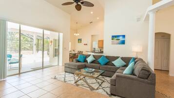 House | Living room | Flat-screen TV