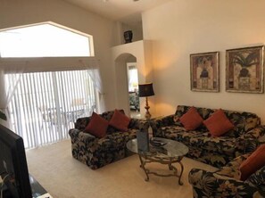 Living room - Wonderful, 4 Bed/3 Bath Pool Villa With SPA IN Private Gated Community (Davenport)