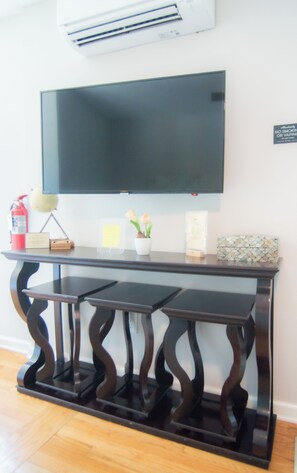 Interior - 1-Charleston Charm- Studio 1 is 4 miles from Downtown Charleston -West Ashley (Charleston)