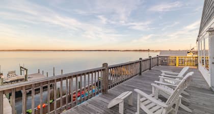 ¡Apartamento "Seaside Bliss" de Swansboro con VISTAS INCREÍBLES!