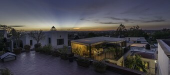 Pied-a-terre at Casitas Aparicio
