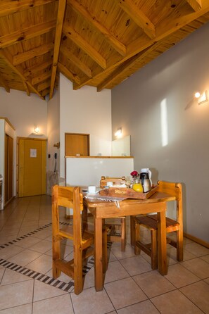 تناول الطعام