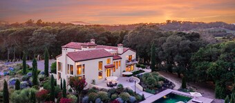 Contemporary Villa in the Napa Valley